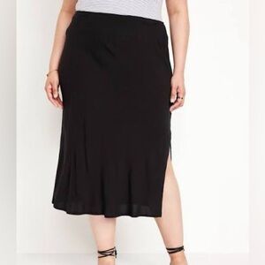 NWT Plus Size Midi Skirt